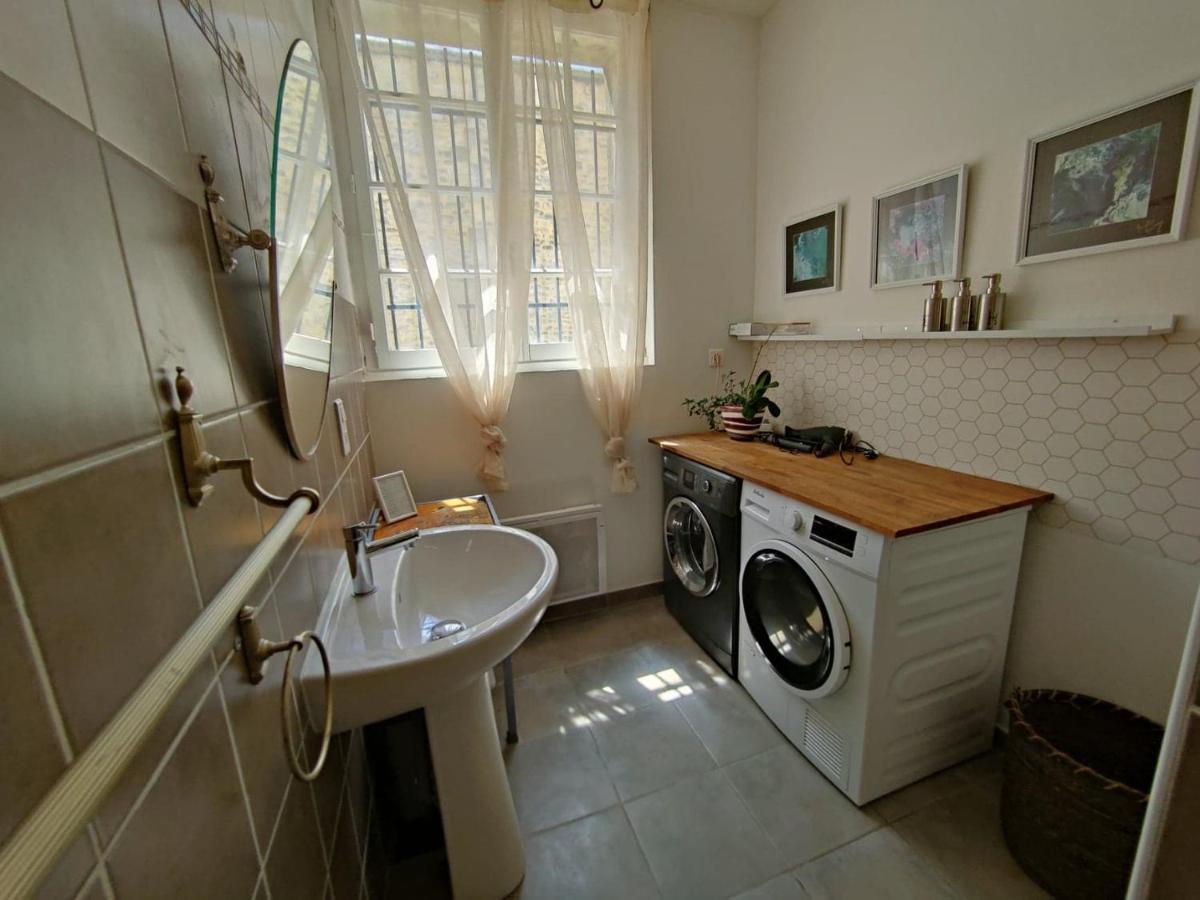 L'Empire D'Essences Appartement Valreas Luaran gambar