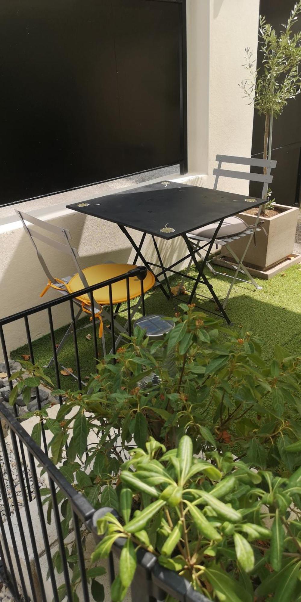 L'Empire D'Essences Appartement Valreas Luaran gambar